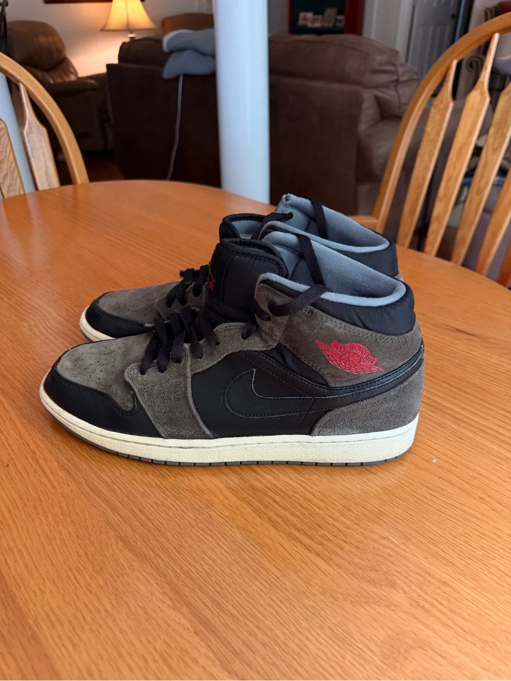 Nike Mid Top Air Jordan